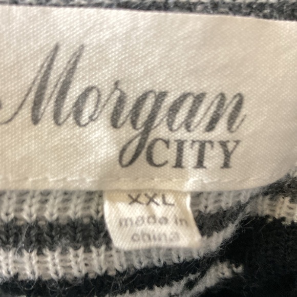 Morgan City Sweater Women Women Size XXL Gray & White Lap Over Front Long Sleeve - Picture 9 of 11